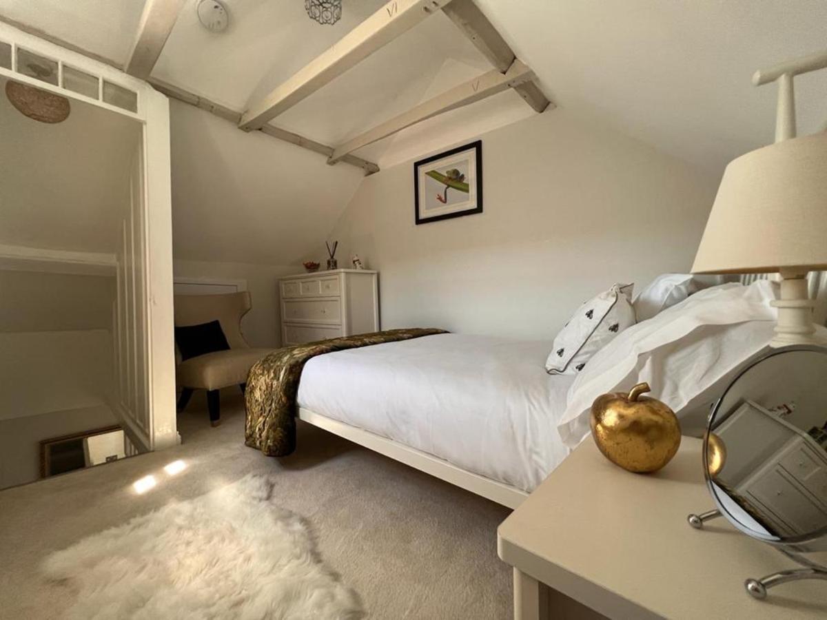 Bridewell Cottage In The Heart Of Tenterden - Pass The Keys Exterior foto